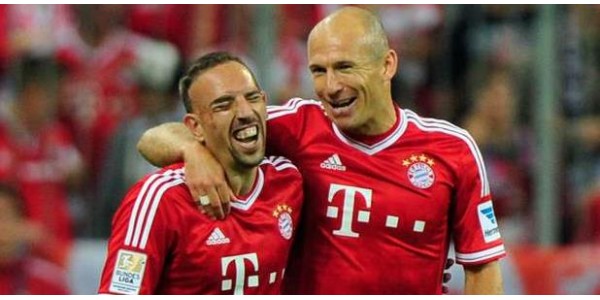 10 años de amistad fútbol hermanos